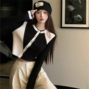 Elegáns Kontraszt Színű, Kötött kardigán Nők 2023 Új Őszi Tétlen Style Pulóvert Felsőruházat Hosszú ujjú Rövid Felső koreai Divat Kép